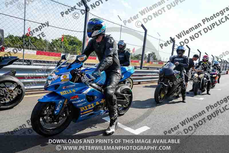 donington no limits trackday;donington park photographs;donington trackday photographs;no limits trackdays;peter wileman photography;trackday digital images;trackday photos